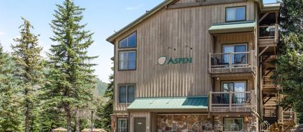 StreamSide Cedar at Vail Exterior