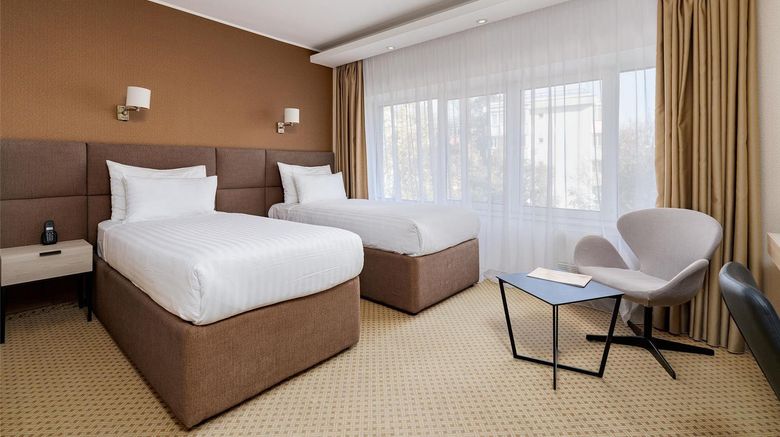 <b>Crystal Palace Room</b>. Images powered by <a href="https://iceportal.shijigroup.com/" title="IcePortal" target="_blank">IcePortal</a>.