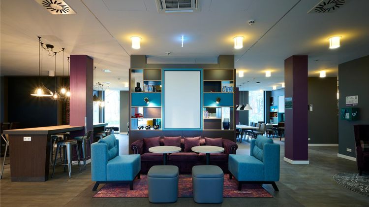 Super 8 Freiburg Lobby