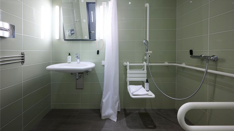 Super 8 Freiburg Room