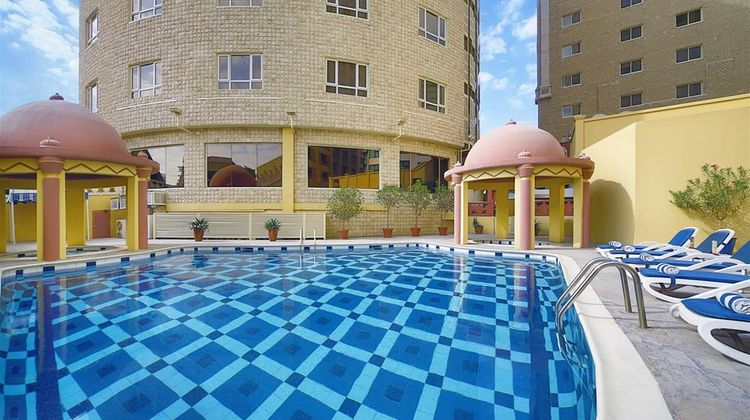 Al Safir Hotel & Tower Pool