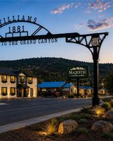 Econo Lodge Inn & Suites, Williams
