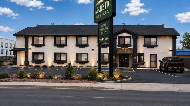 Econo Lodge Inn & Suites, Williams Exterior