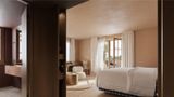 Le Chevreuil Room