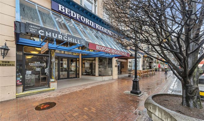 Bedford Regency Hotel Exterior