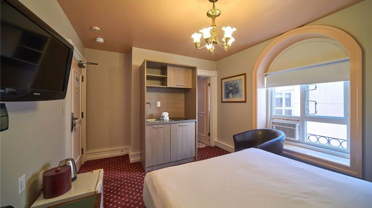 Bedford Regency Hotel Room