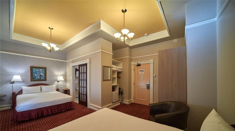Bedford Regency Hotel Room