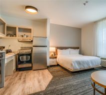 MainStay Suites Mobile Suite