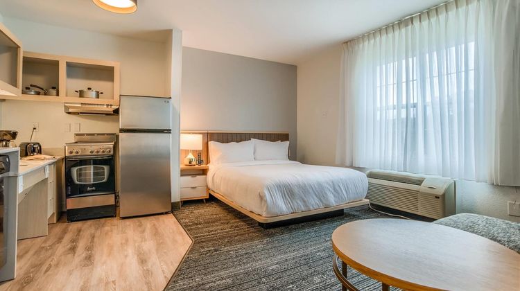 MainStay Suites Mobile Suite