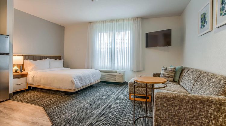 MainStay Suites Mobile Suite