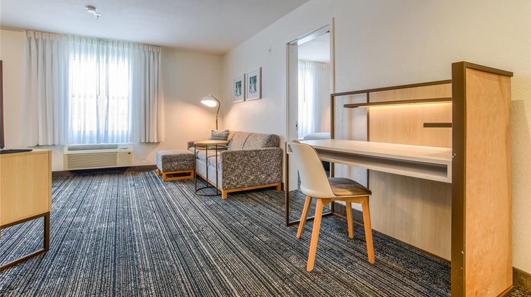 MainStay Suites Mobile Suite