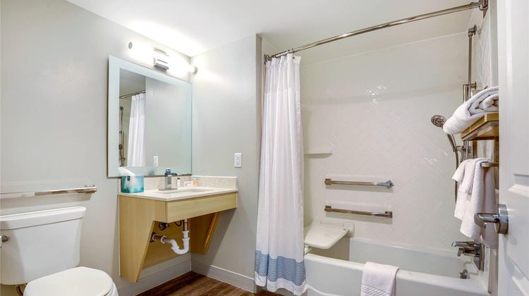 MainStay Suites Mobile Room