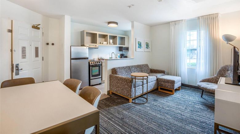 <b>MainStay Suites Mobile Suite</b>. Images powered by <a href="https://iceportal.shijigroup.com/" title="IcePortal" target="_blank">IcePortal</a>.