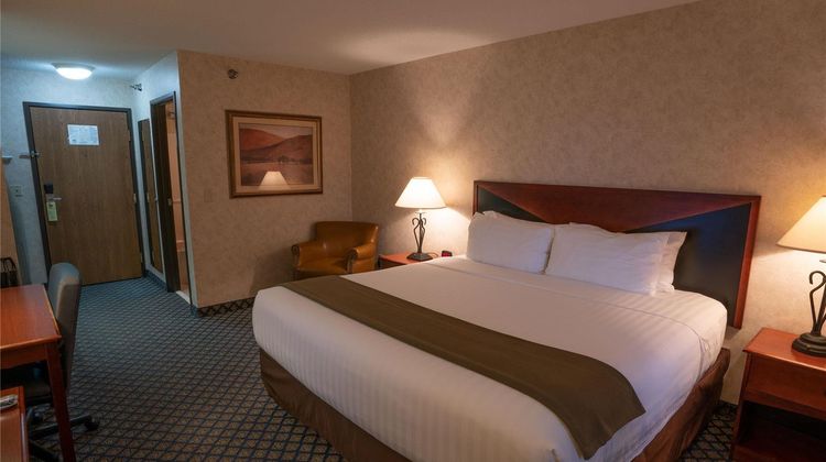 Miles City Hotel and Suites Room