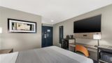 Red Lion Inn & Suites Kansas City Room
