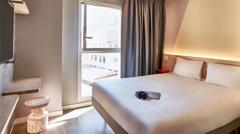 <b>ibis budget Barcelona Center Room</b>. Images powered by <a href="https://iceportal.shijigroup.com/" title="IcePortal" target="_blank">IcePortal</a>.