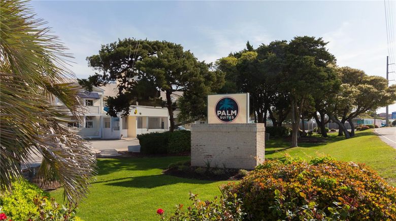 Palm Suites Exterior. Images powered by <a href="https://iceportal.shijigroup.com" target="_blank" rel="noopener">Ice Portal</a>.