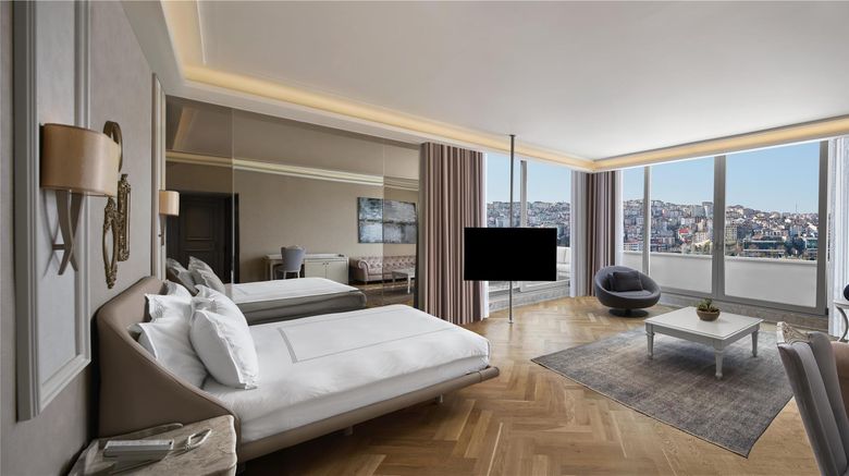 <b>Lazzoni Hotel Suite</b>. Images powered by <a href="https://iceportal.shijigroup.com/" title="IcePortal" target="_blank">IcePortal</a>.