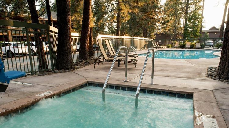 HiMark Hotel Pool
