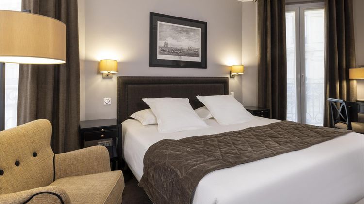 Pavillon Monceau Hotel Room