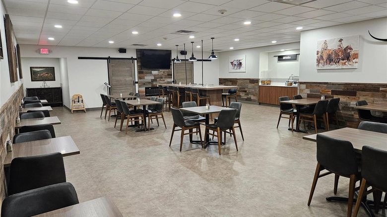 <b>Alexandria Hotel & Conference Center Restaurant</b>. Images powered by <a href="https://iceportal.shijigroup.com/" title="IcePortal" target="_blank">IcePortal</a>.