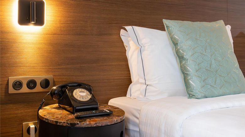 <b>Holiday Inn Paris - Auteuil Room</b>. Images powered by <a href="https://iceportal.shijigroup.com/" title="IcePortal" target="_blank">IcePortal</a>.
