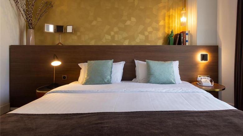 <b>Holiday Inn Paris - Auteuil Room</b>. Images powered by <a href="https://iceportal.shijigroup.com/" title="IcePortal" target="_blank">IcePortal</a>.