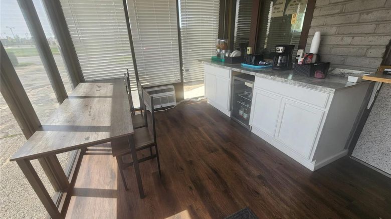 <b>Rodeway Inn Carthage Restaurant</b>. Images powered by <a href="https://iceportal.shijigroup.com/" title="IcePortal" target="_blank">IcePortal</a>.