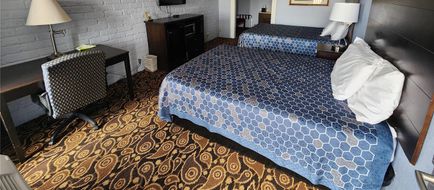 Rodeway Inn Carthage Room