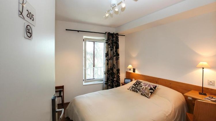 Hotel le Nouvel Room