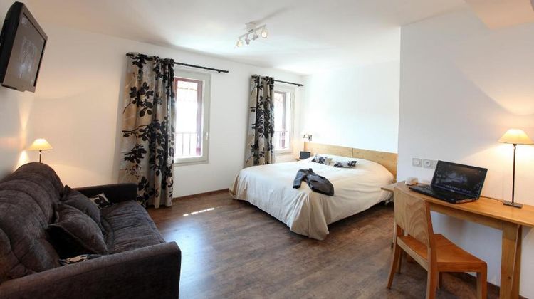 Hotel le Nouvel Room