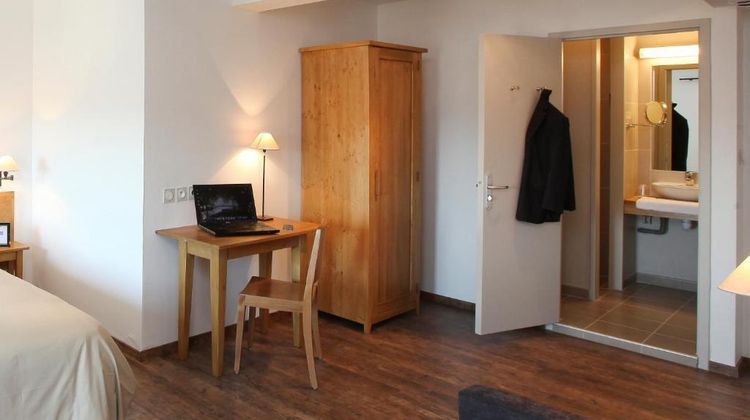 Hotel le Nouvel Room