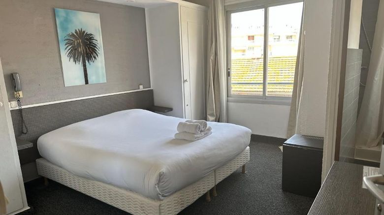 <b>Hotel Le Chardon Bleu Room</b>. Images powered by <a href="https://iceportal.shijigroup.com/" title="IcePortal" target="_blank">IcePortal</a>.