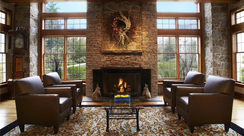 <b>Foxwoods Two Trees Inn Lobby</b>. Images powered by <a href="https://iceportal.shijigroup.com/" title="IcePortal" target="_blank">IcePortal</a>.
