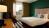 Ellen Hotel Room