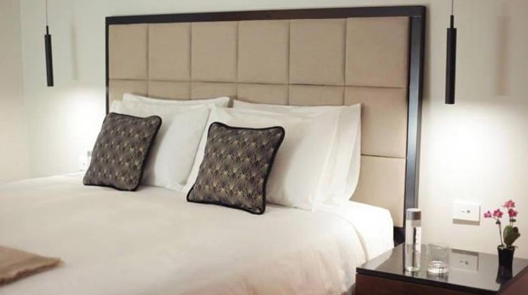Ellen Hotel Room