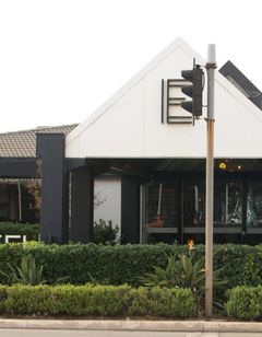 Ellen Hotel