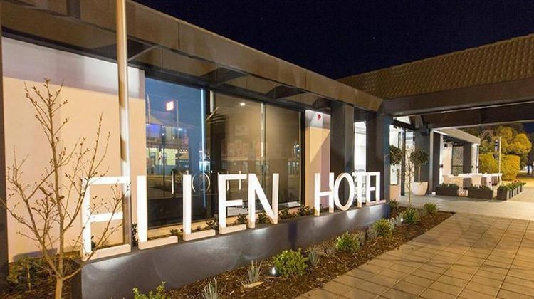 Ellen Hotel Exterior