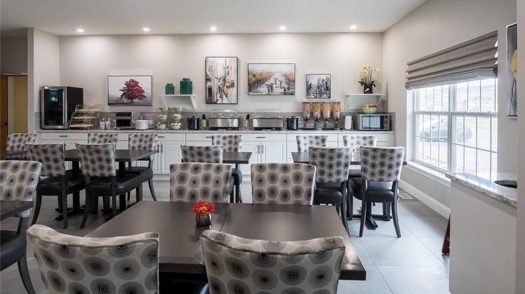 Amsterdam Inn & Suites Restaurant