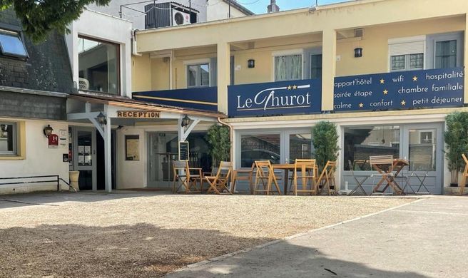 Thurot Hotel Exterior