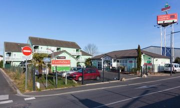 Fasthotel Orleans Sud Parc Expo