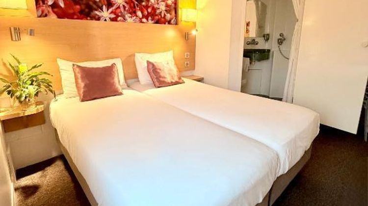 Fasthotel Orleans Sud Parc Expo Room