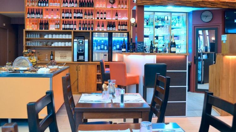 FH Confort Hotel Orleans Sud Restaurant