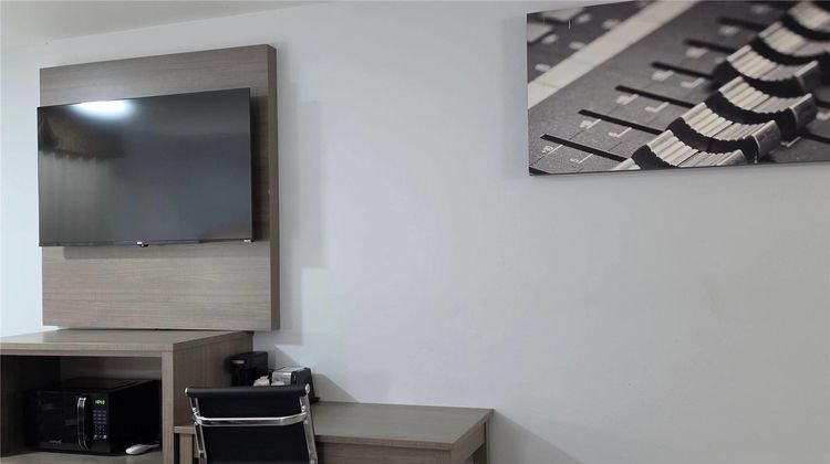 Americas Best Value Inn Camden Room