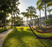 Beachcomber Beach Resort & Hotel Exterior