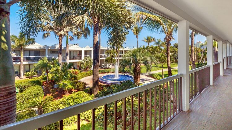Beachcomber Beach Resort & Hotel Exterior