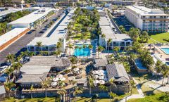 Beachcomber Beach Resort & Hotel