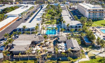 Beachcomber Beach Resort & Hotel
