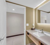 KC Inn Room