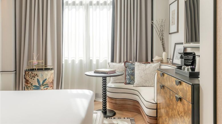 <b>Bless Hotel Barcelona Suite</b>. Images powered by <a href="https://iceportal.shijigroup.com/" title="IcePortal" target="_blank">IcePortal</a>.
